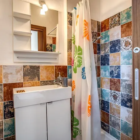 Гостьовий будинок Perla Marina *